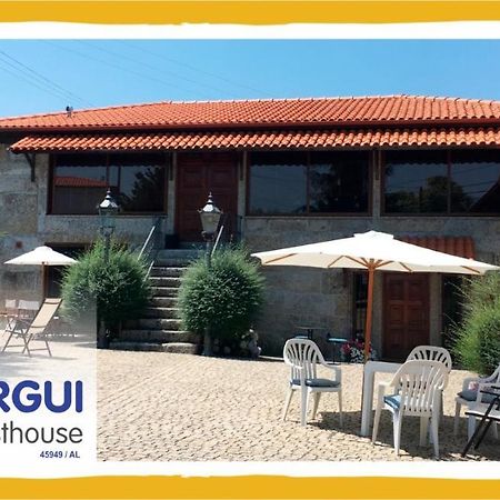 Bergui Guesthouse - Guimaraes Luaran gambar