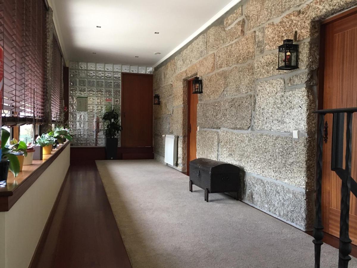 Bergui Guesthouse - Guimaraes Luaran gambar