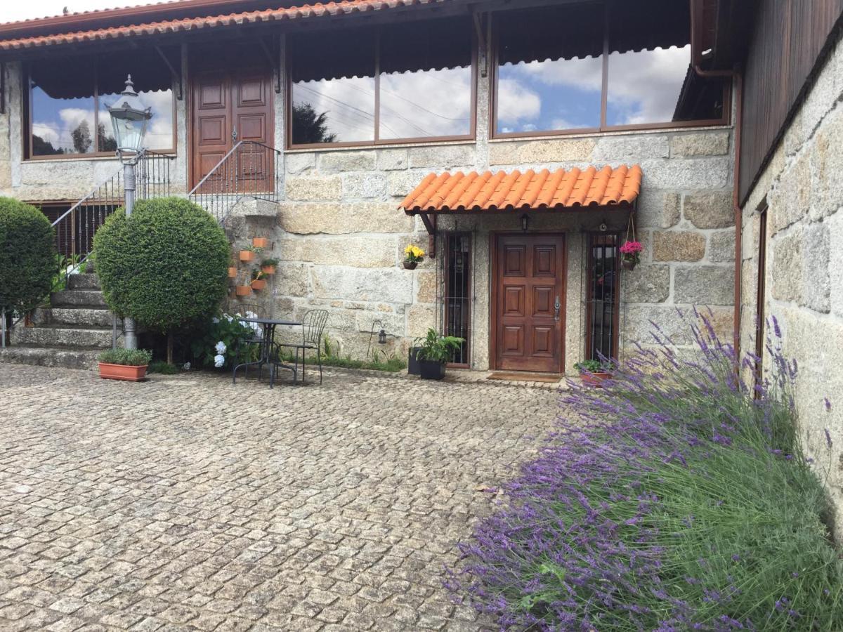 Bergui Guesthouse - Guimaraes Luaran gambar