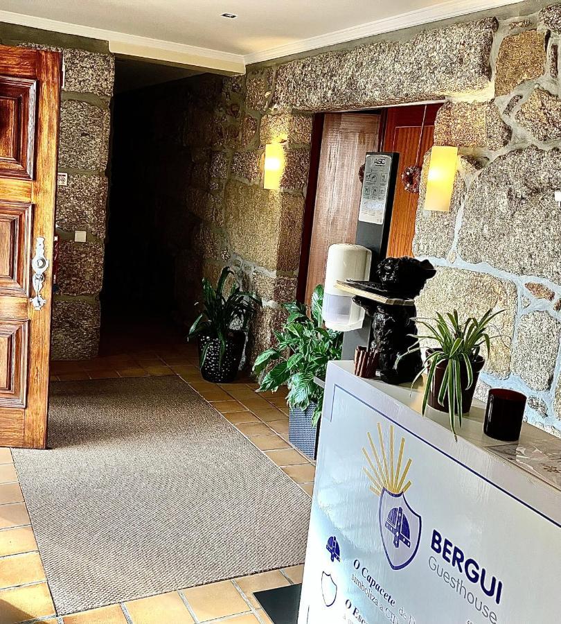 Bergui Guesthouse - Guimaraes Luaran gambar