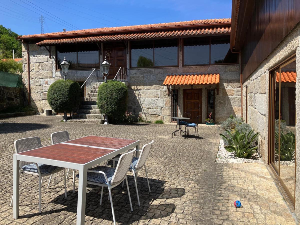 Bergui Guesthouse - Guimaraes Luaran gambar