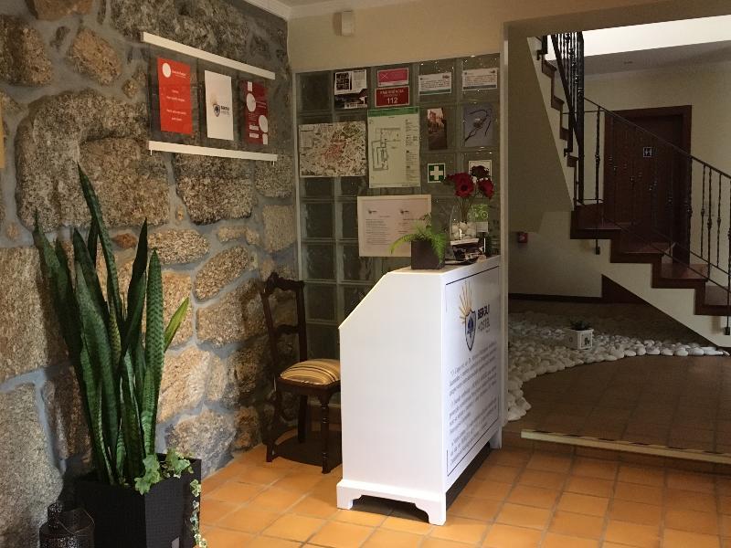 Bergui Guesthouse - Guimaraes Luaran gambar