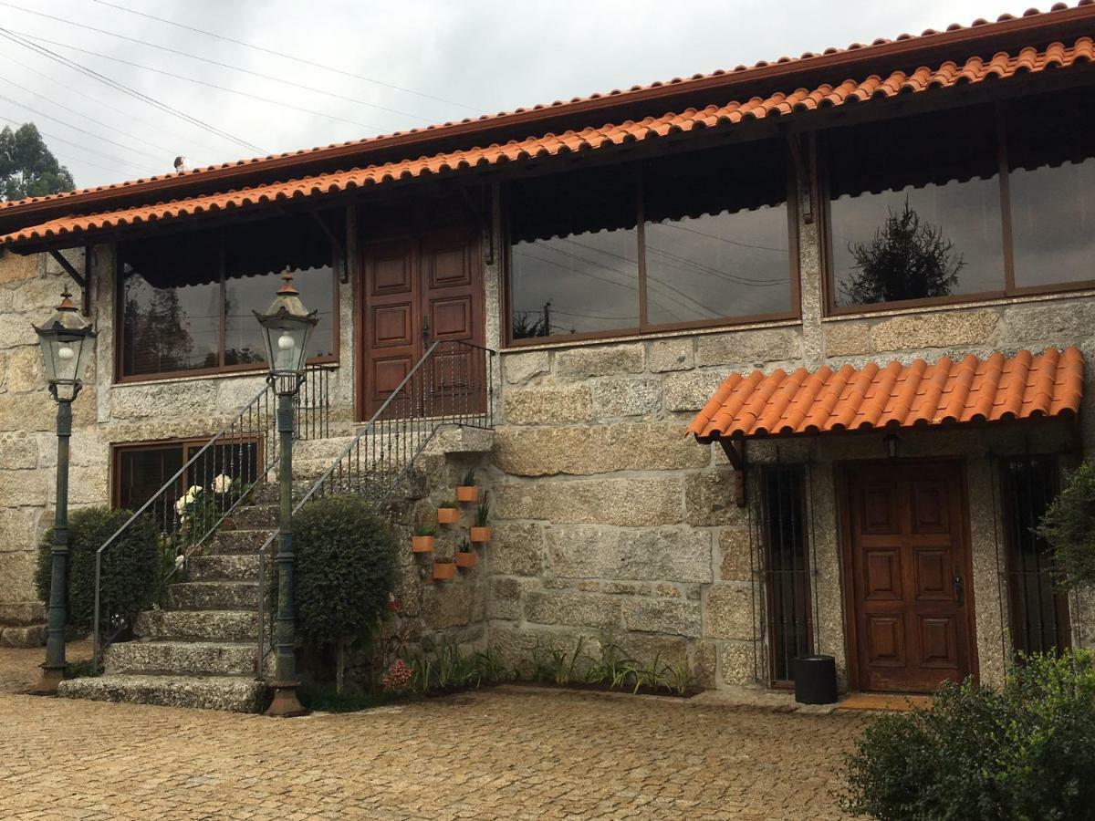 Bergui Guesthouse - Guimaraes Luaran gambar